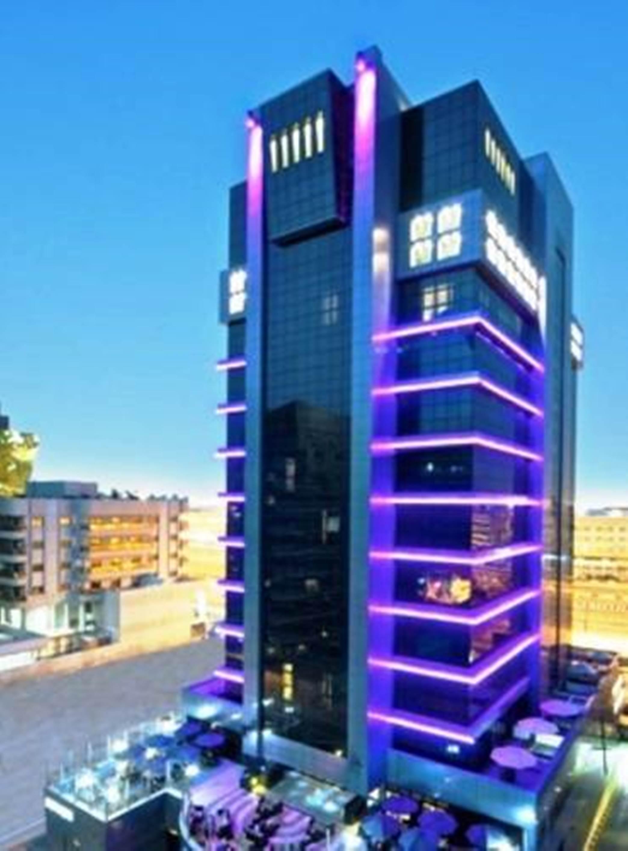 Halo Hotel Dubai Exterior photo