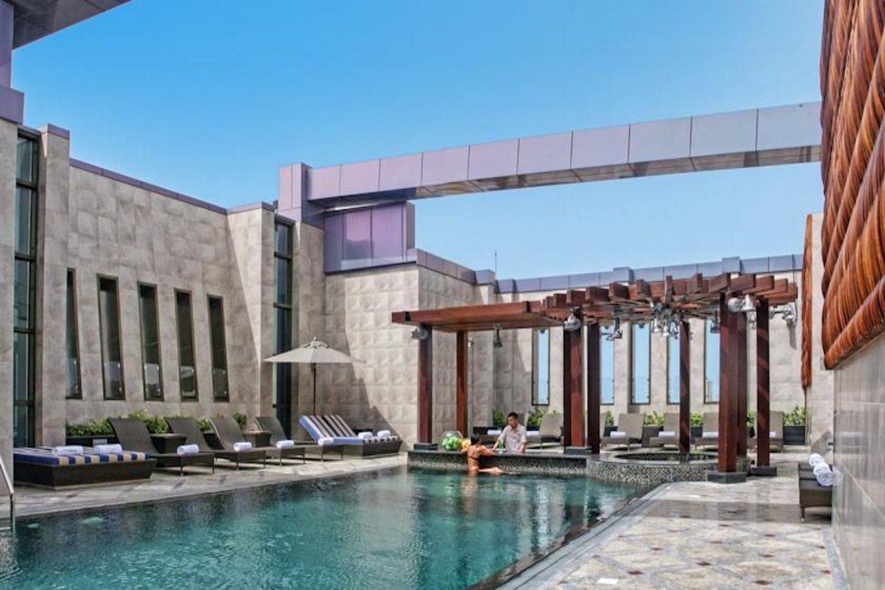 Halo Hotel Dubai Exterior photo