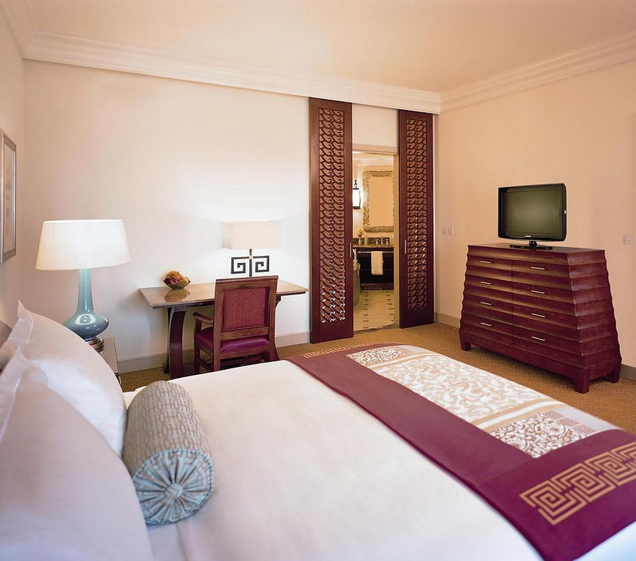 Halo Hotel Dubai Exterior photo